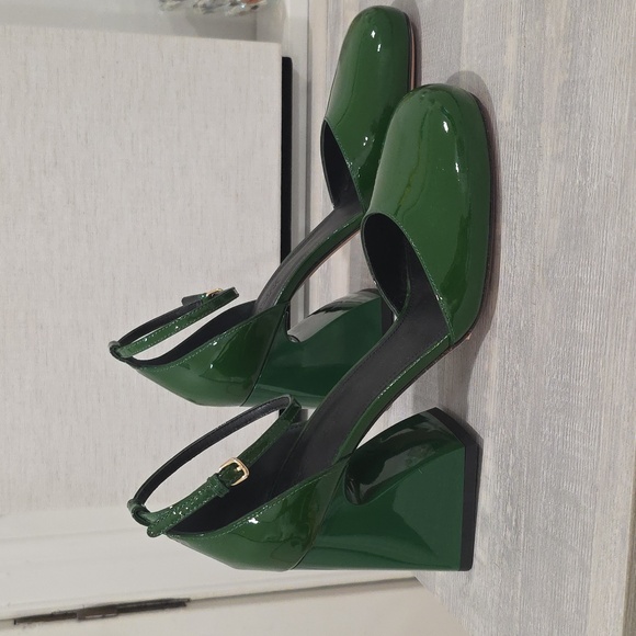 Vero Cuoio Green Patent Leather Heels - Picture 1 of 9